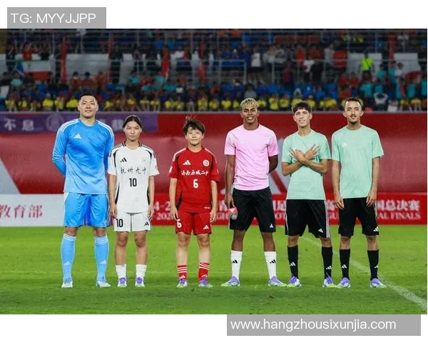 足球明星们的爱情故事那些最专情的球员背后的感人瞬间